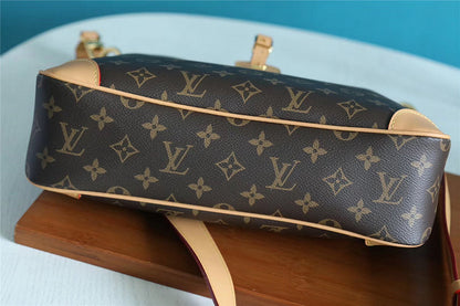The Franco Shops - Louis Vuittons  - 7738