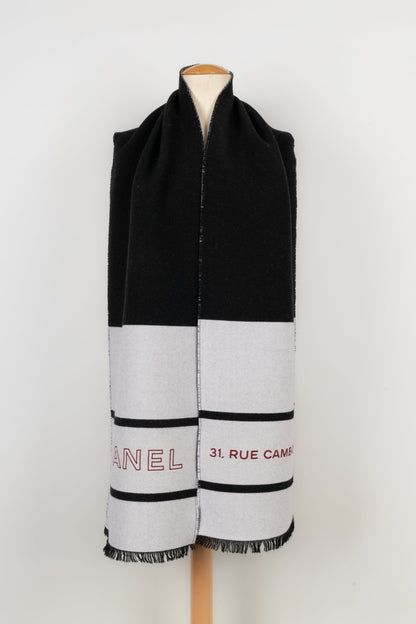 Echarpe en laine et cachemire Chanel