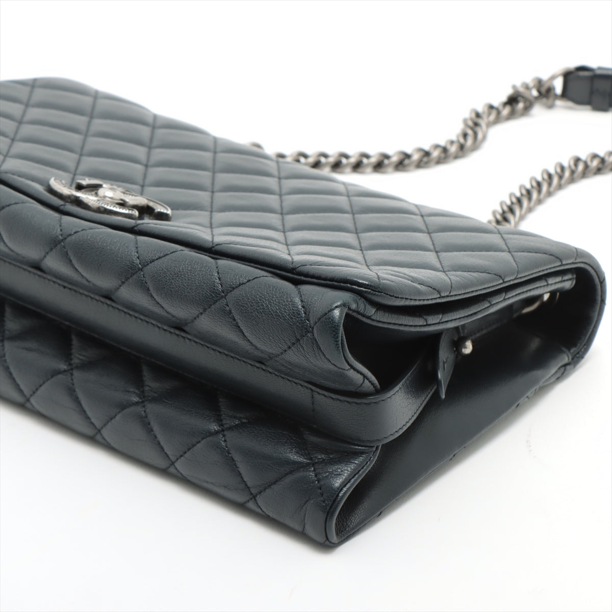 CHANEL DECAMATRACE LEZER SINGLE FLAPS SINGLE CHAIN BAG NAYBIE SILVER GOLD TOOLS  EARTH  LOVE MARKET SHOP