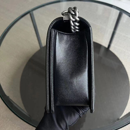 *Like New* Caviar New Medium Boy 28CM Quilted Grained Calfskin Black Ruthenium Silver Hardware Series 27