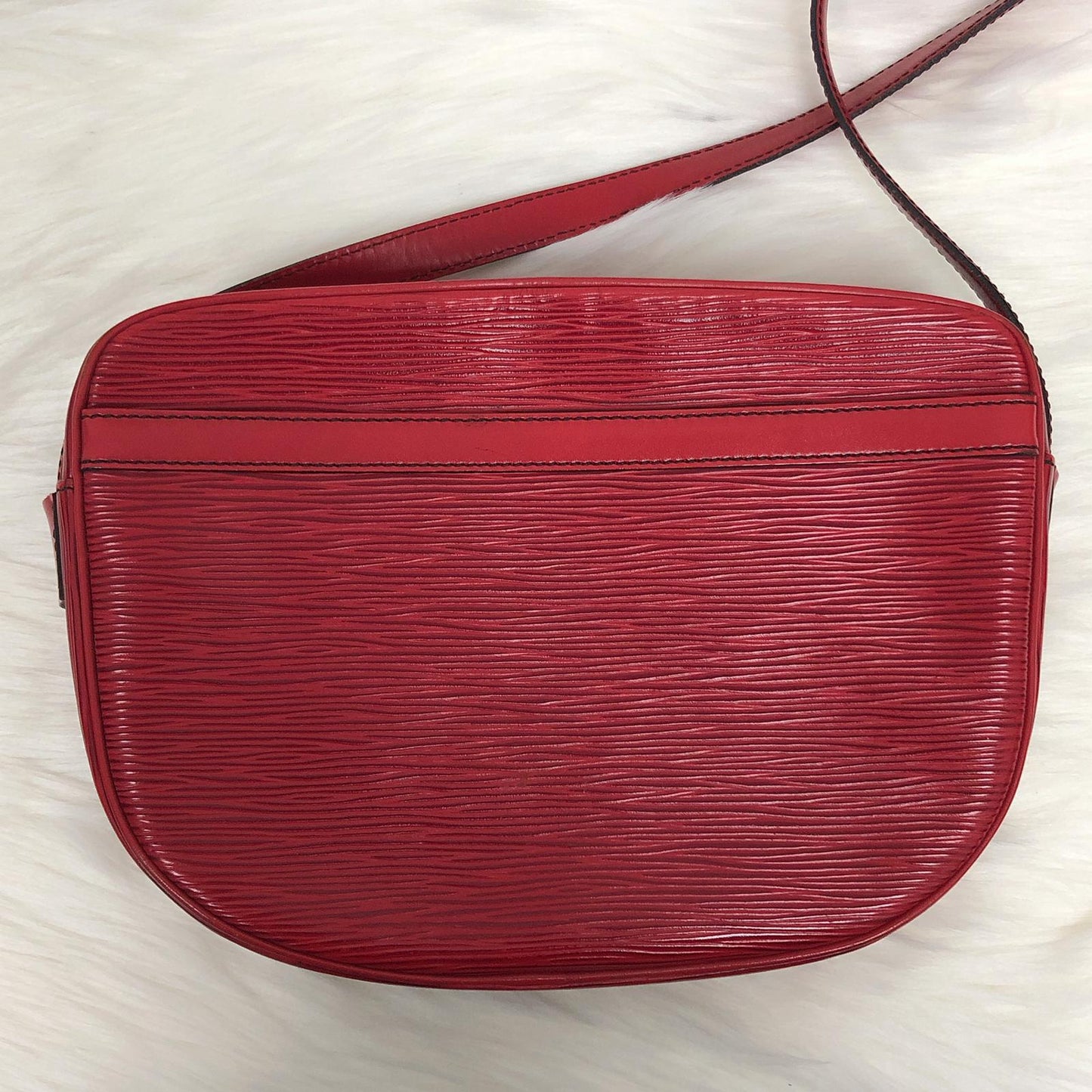 Louis-Vuitton Epi Rare Red Jeune Fille MM