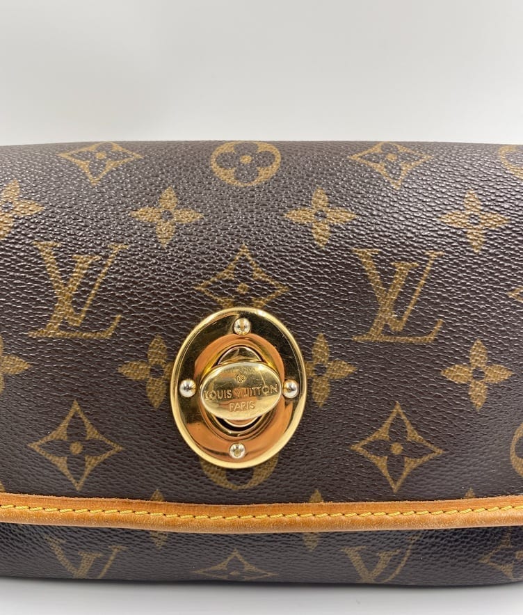 Louis Vuitton Tikal PM Pochette