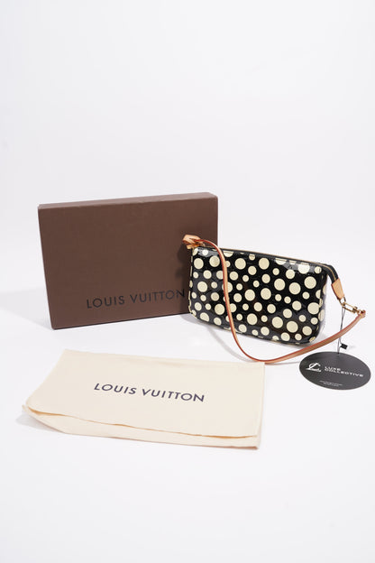 Louis Vuitton Pochette Accessoire Black / White Vernis Leather