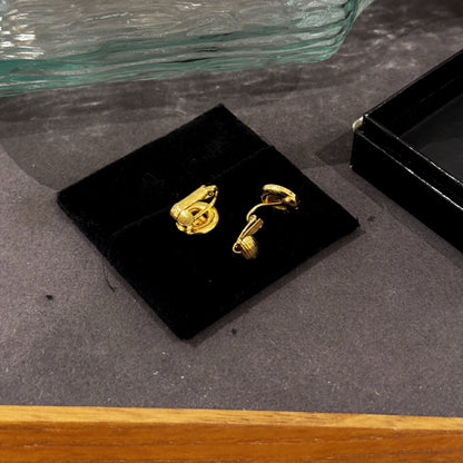 Chanel Vintage Ear clip