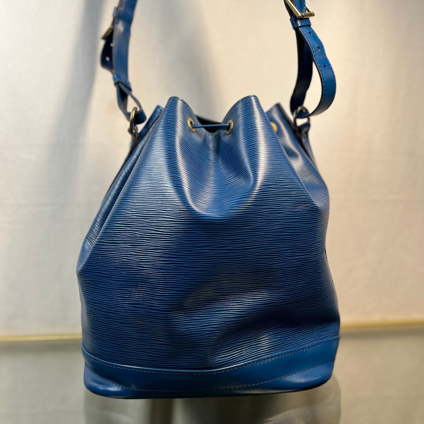 LOUIS VUITTON Large Noe Toledo Blue Epi Leather Bag