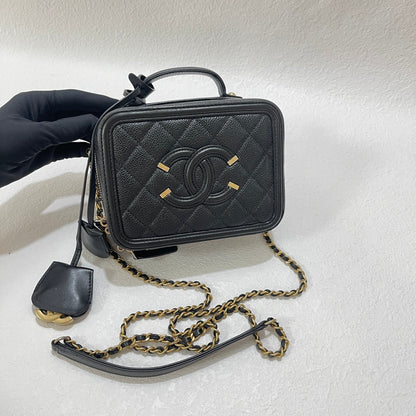 Chanel Filigree Mini Vanity Case 2019 Caviar Leather Black