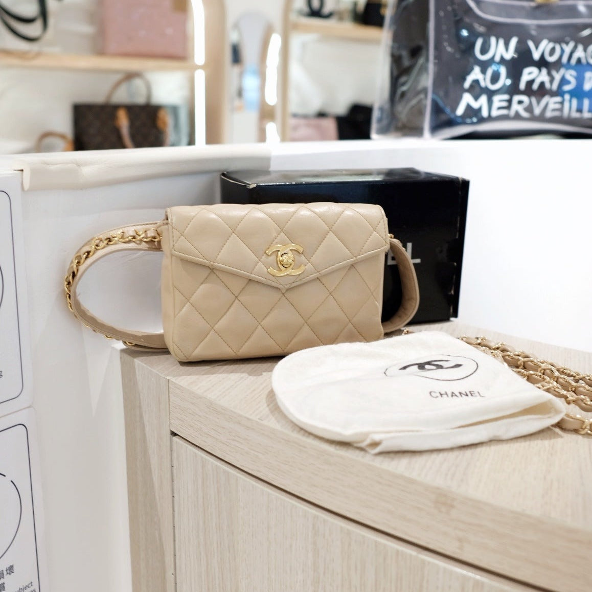 Chanel vintage quilted sheepskin CC belt bag+chain