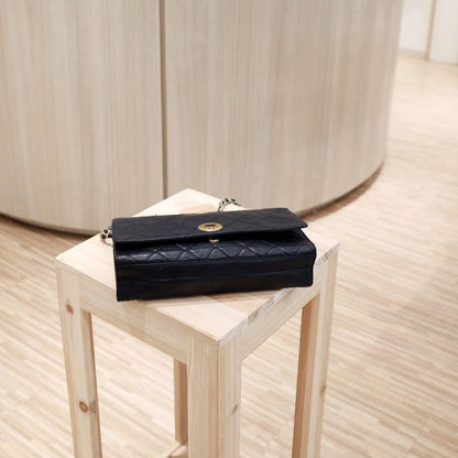 Chanel vintage flap bag (navy)