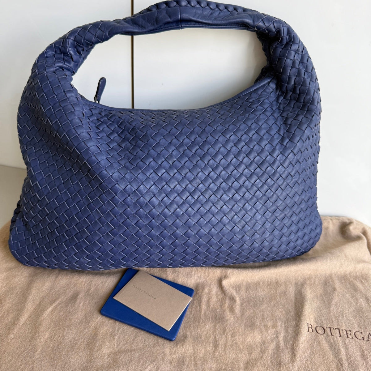 Bottega Veneta Veneta Hobo Large Navy Intrecciato Leather Bag 47cm