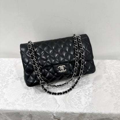 Chanel Lambskin Class Flap 25 （黑銀）