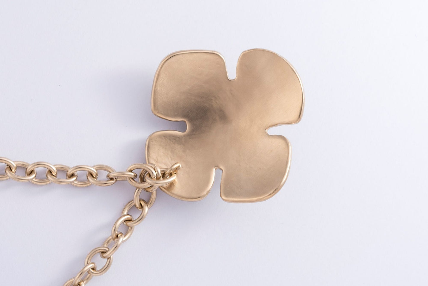 Chanel C58800 ,Y47216 , Z5898 , CC Logo White Flower Necklace, Gold Hardware with Dust Cover & Box