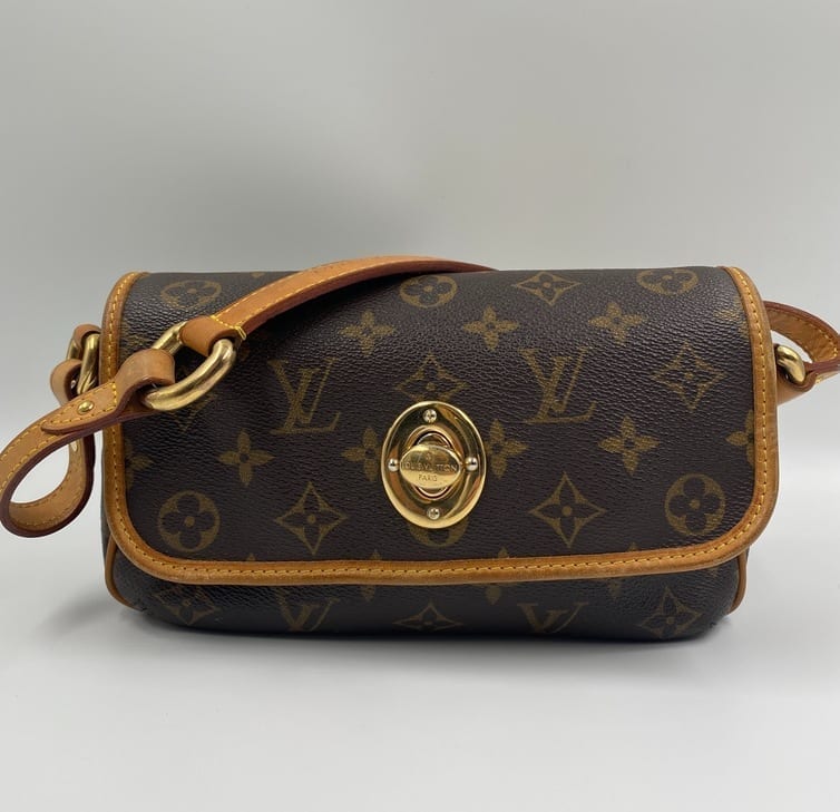 Louis Vuitton Tikal PM Pochette