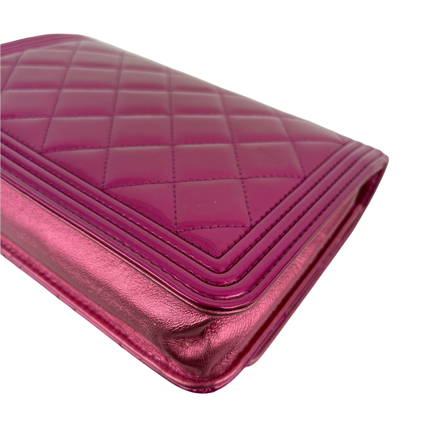 Boy Wallet on Chain Patent Magenta SHW