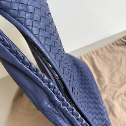 Bottega Veneta Veneta Hobo Maxi Navy Intrecciato Leather 51cm