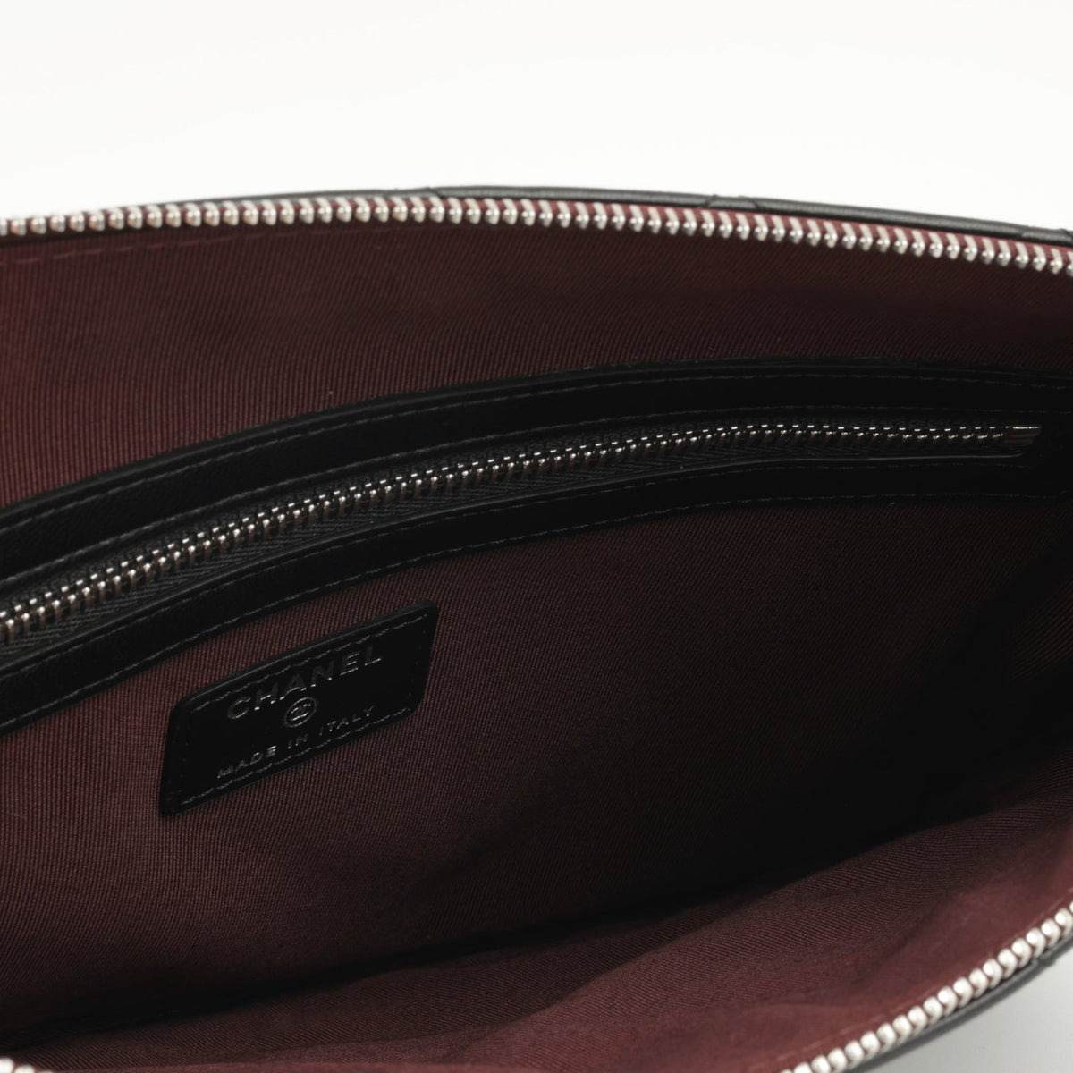 Chanel - Medium O Case - Black Lambskin CGHW - 2020 - Pristine
