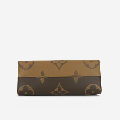 Louis Vuitton Onthego MM Tote - Monogram | Gold Hardware