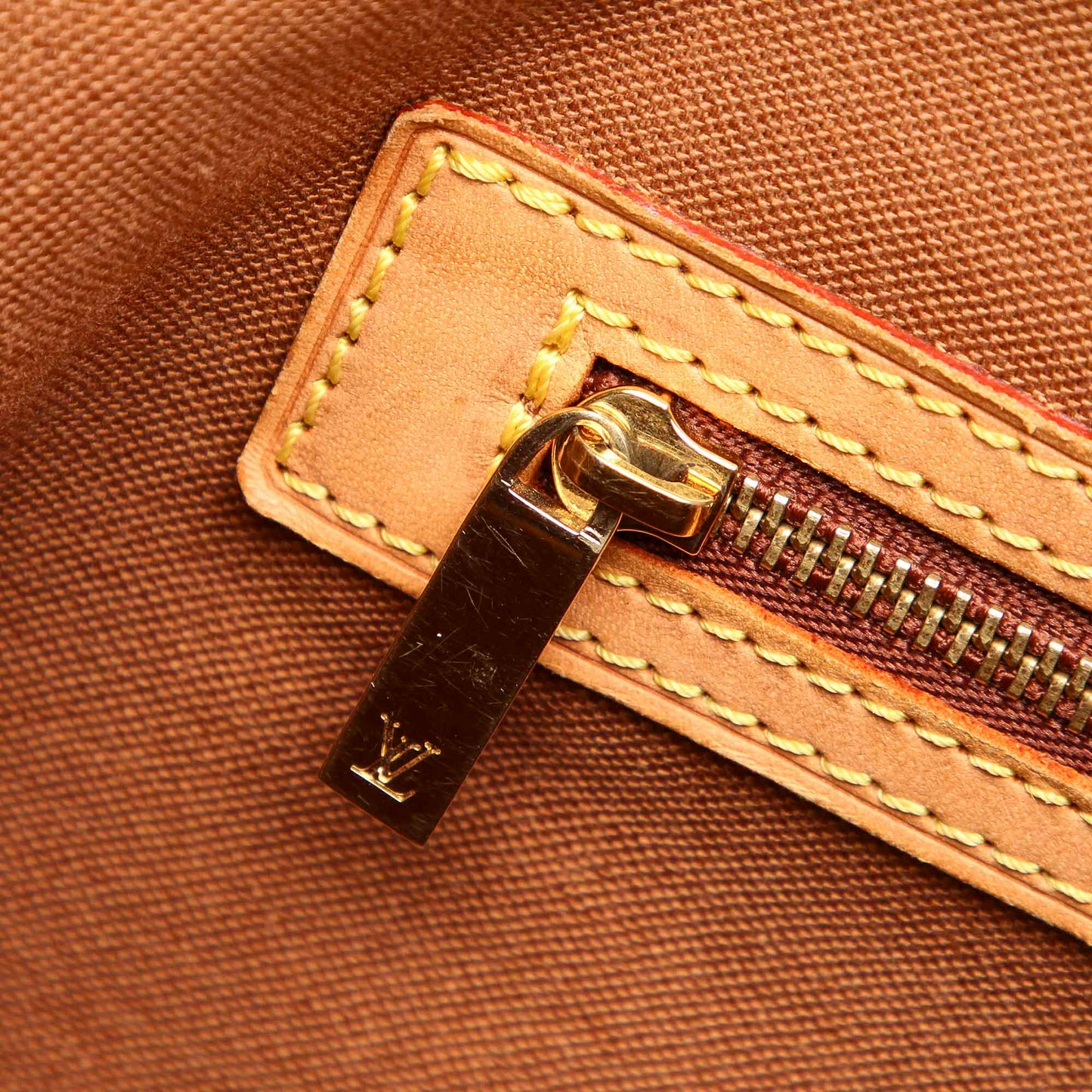 Louis-Vuitton Monogram Cabas Mezzo