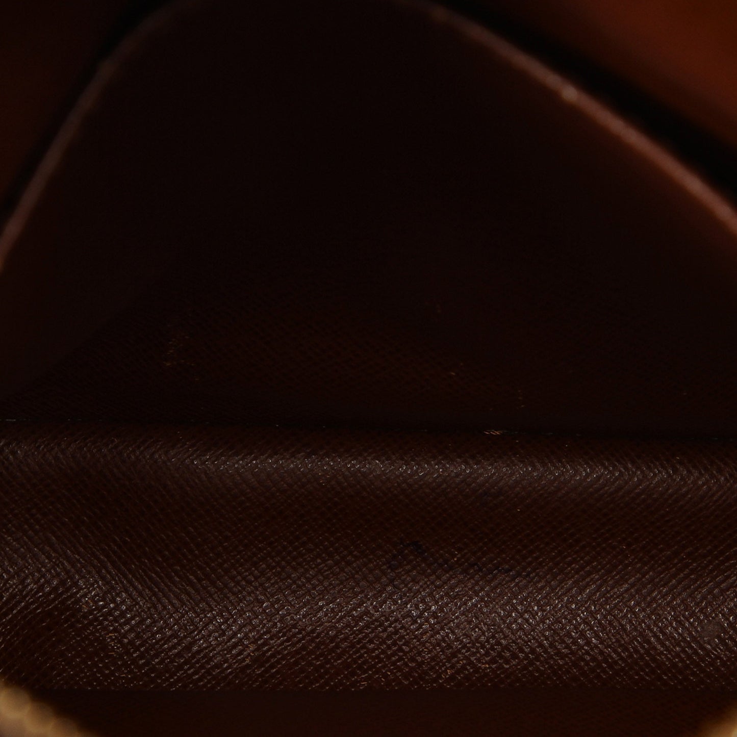 Louis-Vuitton Monogram Amazone Brown