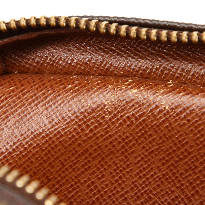Louis-Vuitton Monogram Amazone Brown