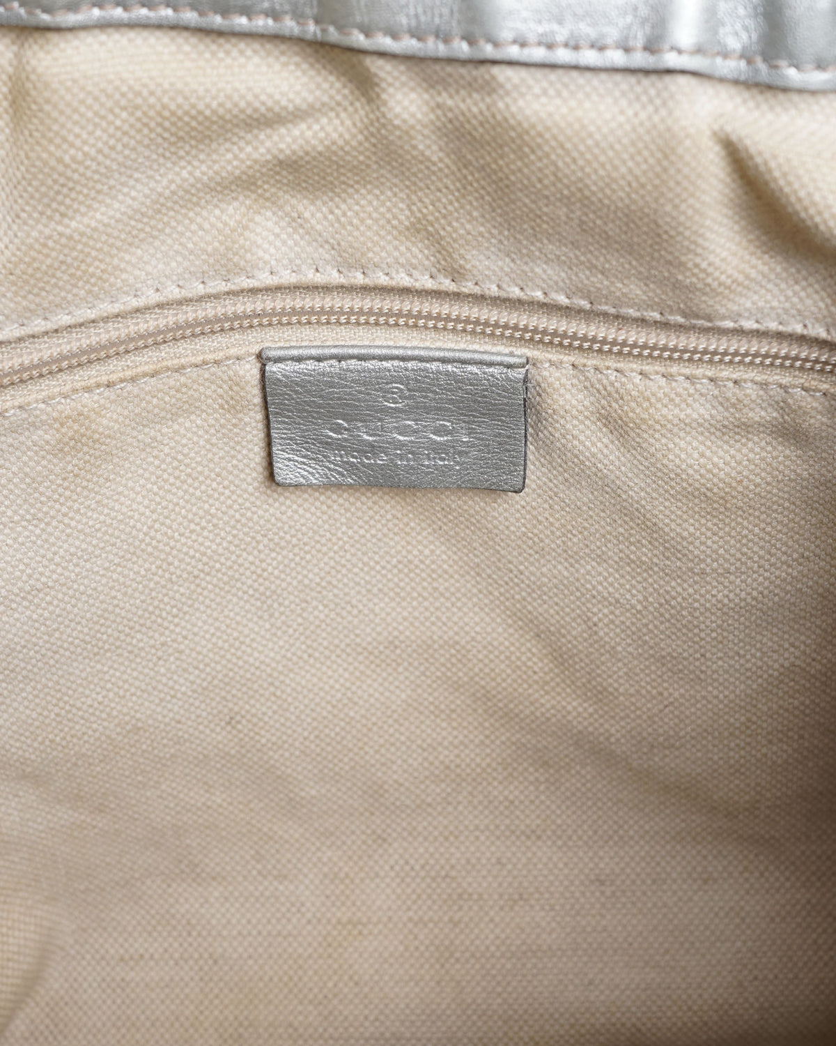 Gucci Guccissima Sukey Medium Shoulder Bag In Silver