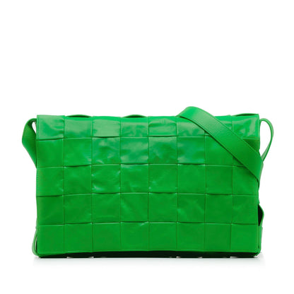 Luxury Bottega Veneta Maxi Calfskin Intrecciato Cassette Crossbody (SHG-6jhLb8)