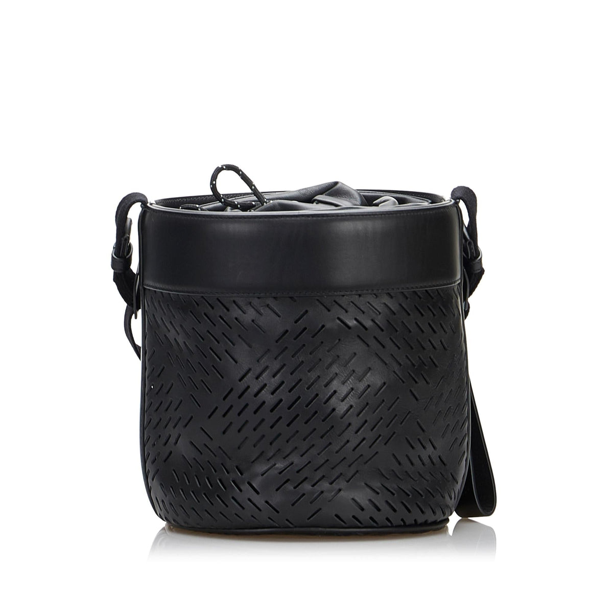 Luxury Bottega Veneta Perforated Leather Paper Bucket Bag (SHG-Vjn6CF)
