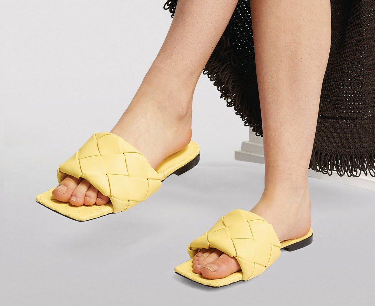 BOTTEGA VENETA LIDO QUILTED NAPPA LEATHER FLAT MULES