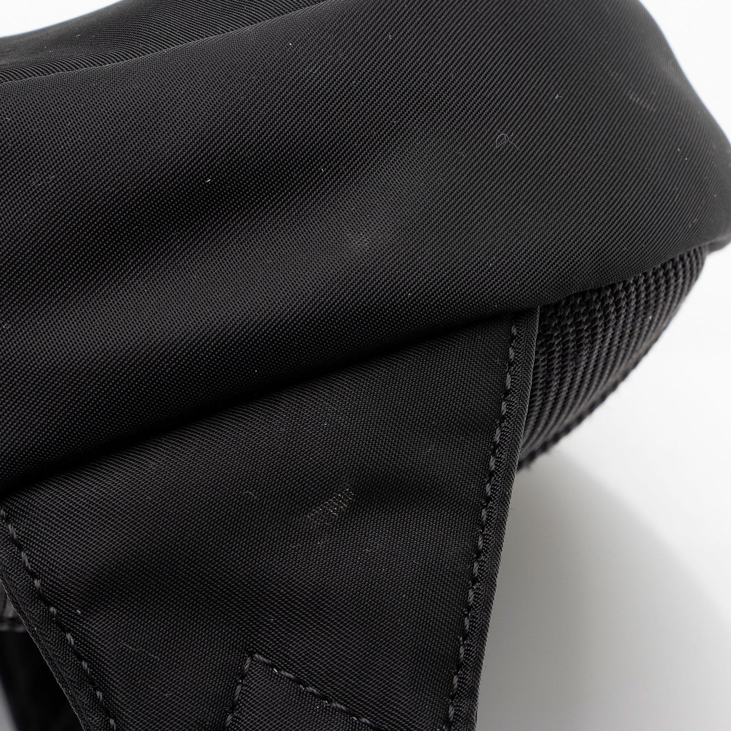 Burberry Econyl Logo Cannon Small Bumbag (SHF-6U7Stx)