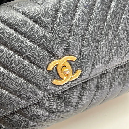 Coco Medium Black Top Handle Bag in Caviar Leather, Gold hardware
