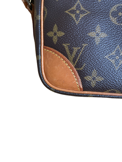 Louis Vuitton Trocadero 24 Monogram