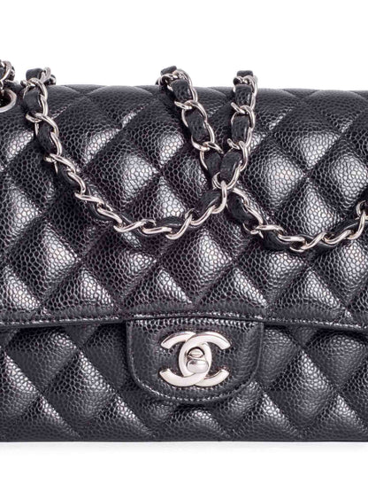 Chanel . Caviar Quilted Medium Double Flap Black