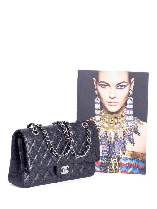 Chanel . Caviar Quilted Medium Double Flap Black