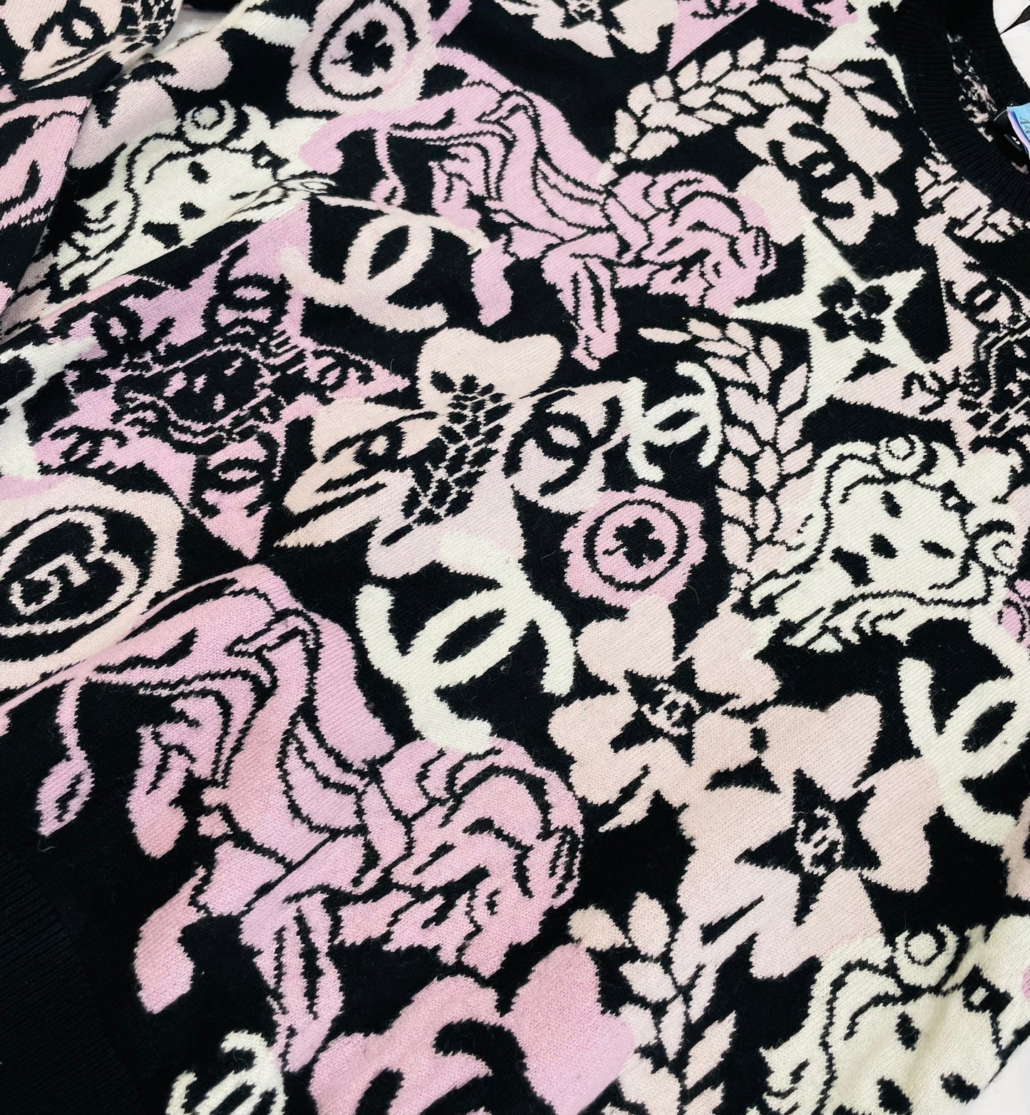 CHANEL CC NO.5 CAMELLIA CASHMERE SWEATER