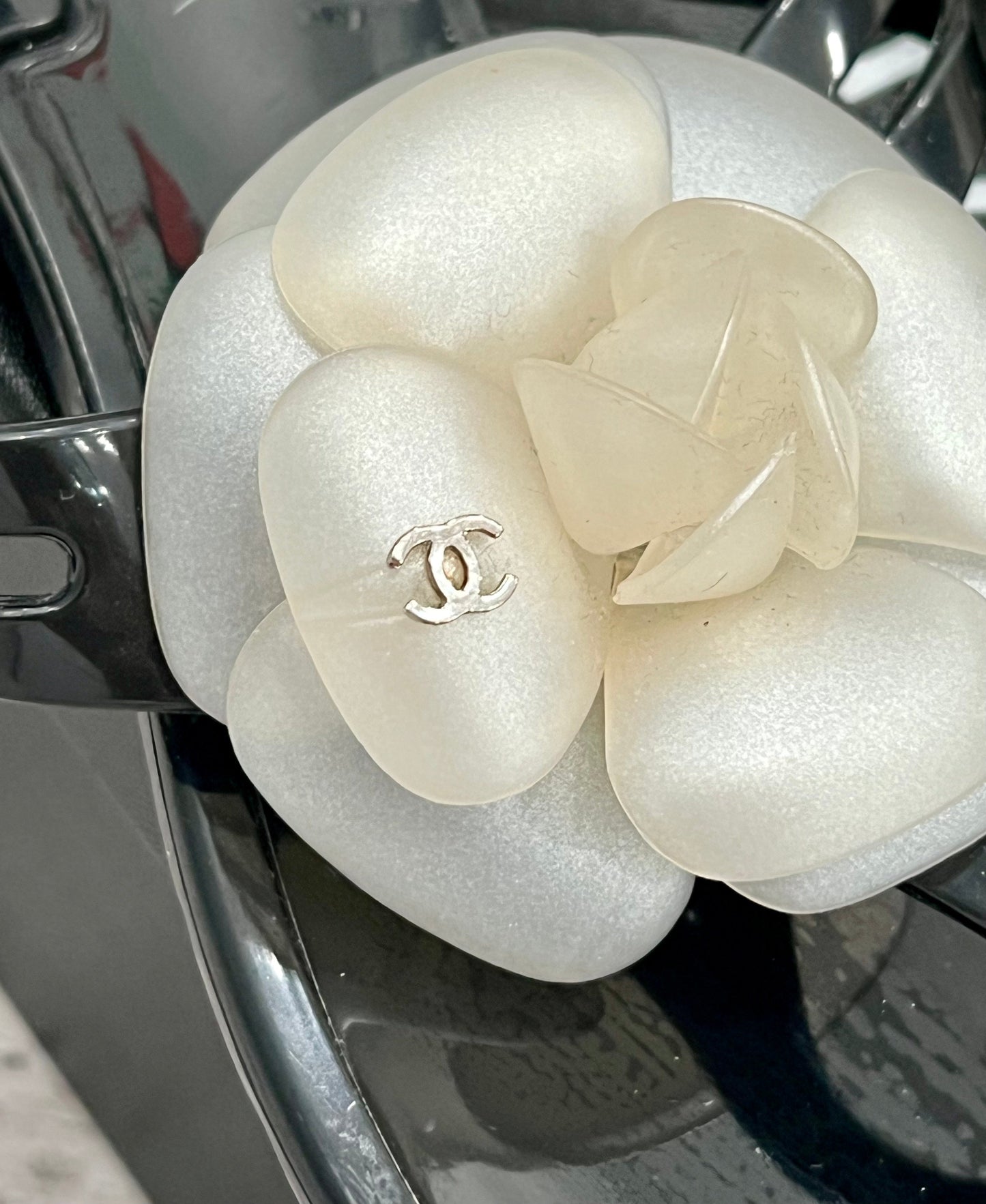 CHANEL CC JELLY CAMELLIA THONG SANDALS