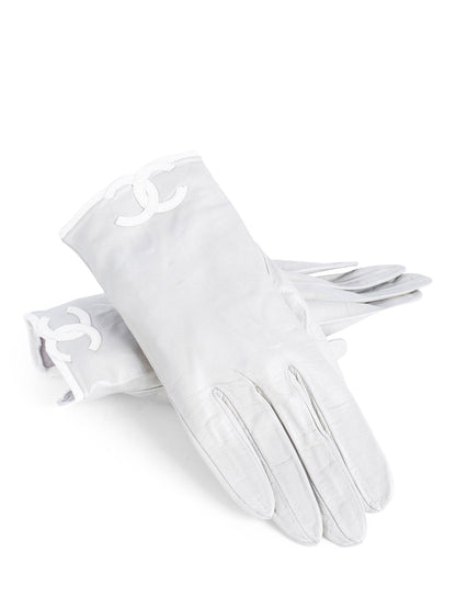 Chanel CC Logo Leather Gloves Grey White