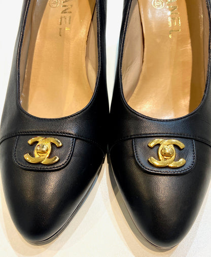 CHANEL CC TURN-LOCK POINTED TOE CALFSKIN LEATHER PUMPS