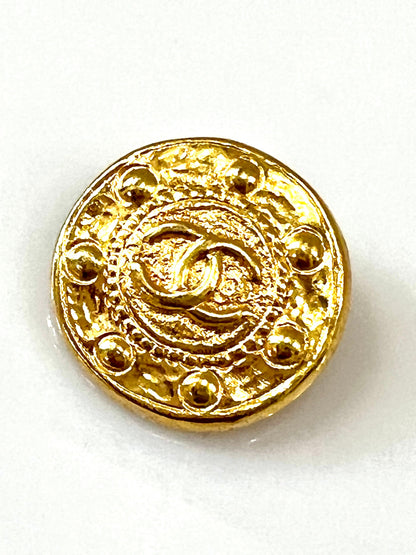 CHANEL CC VINTAGE CLIP ON EARRINGS