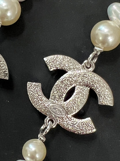 CHANEL FAUX PEARL CRYSTAL CC TASSLE NECKLACE/ BELT