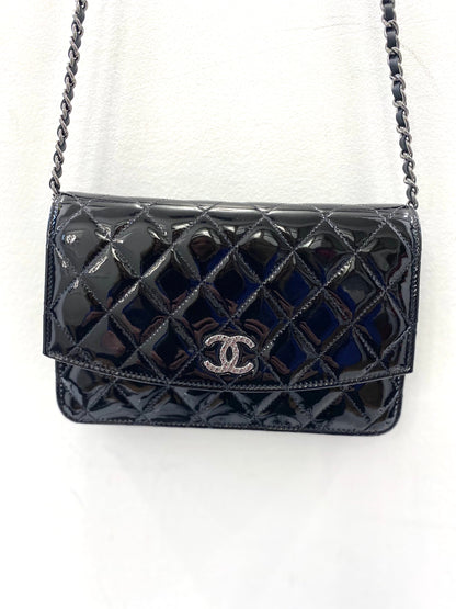 CHANEL BRILLIANT CC QUILTED PATENT WALLET ON CHAIN