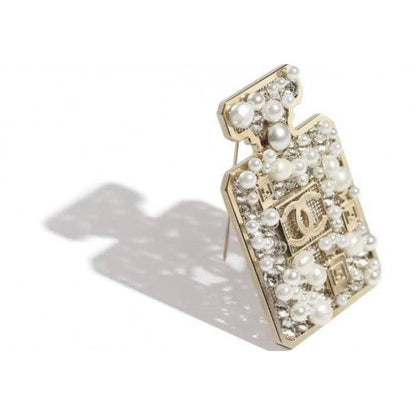 CHANEL 19 STRASS & FAUX PEARL CC PERMUFE BROOCH