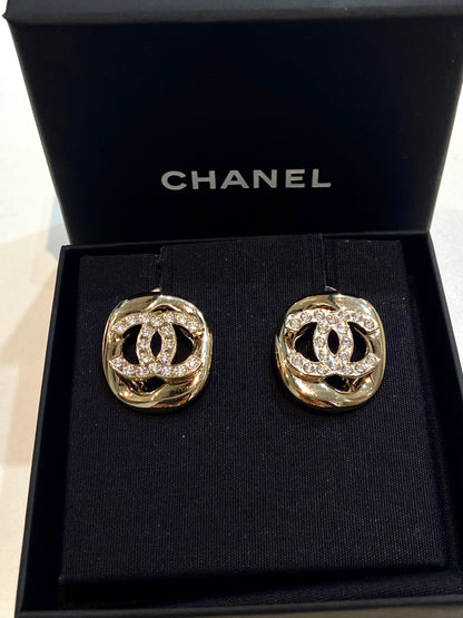 CHANEL STRASS GOLD PLATED CRYSTAL STUD EARRINGS