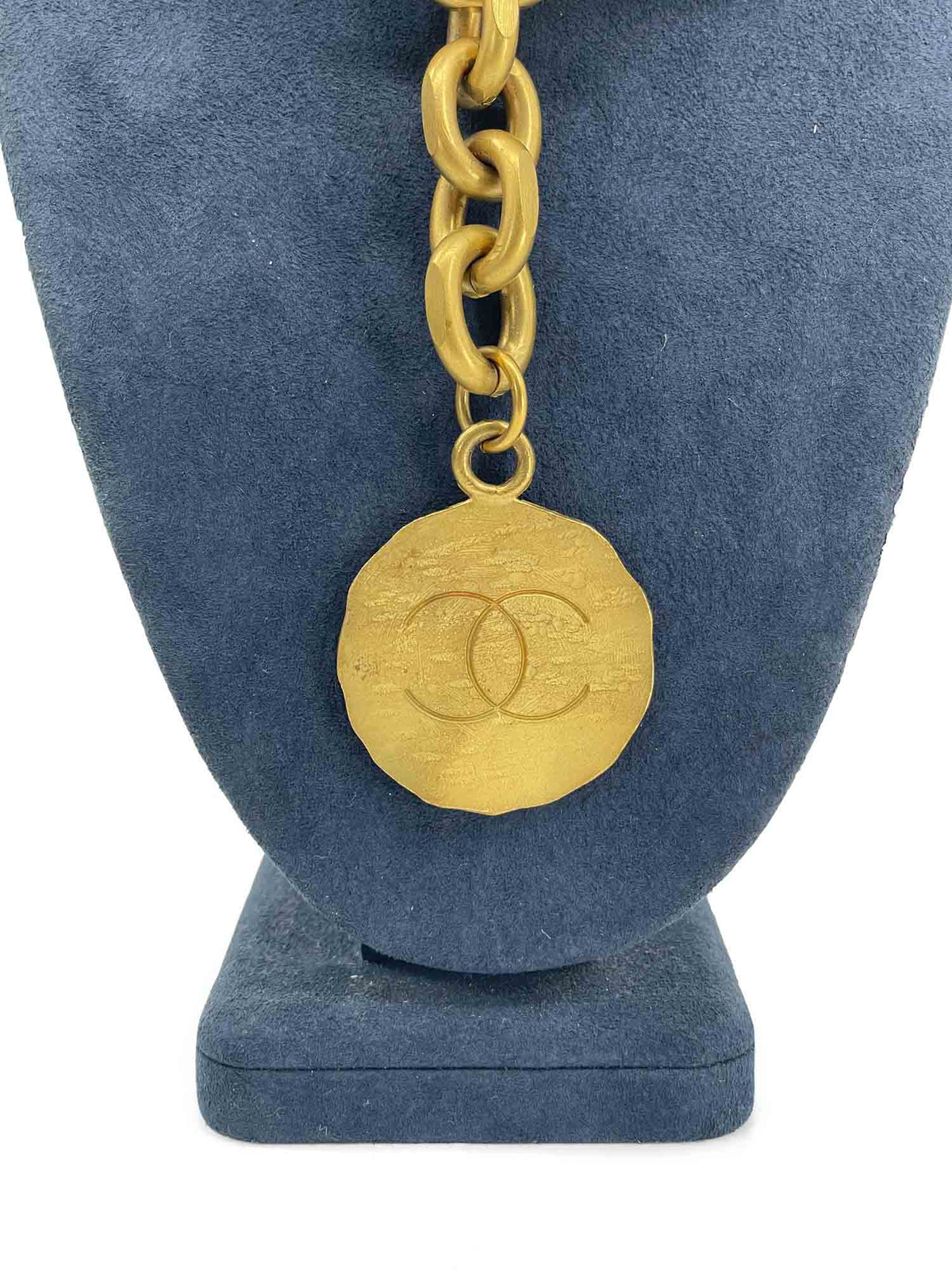 Chanel Vintage CC Logo K Gold Plated Chunky Chain Necklace Belt Gold
