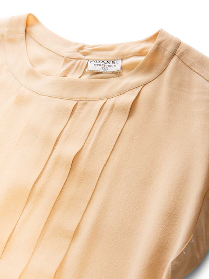 Chanel Vintage CC Logo Pleated Slik Blouse Beige Gold