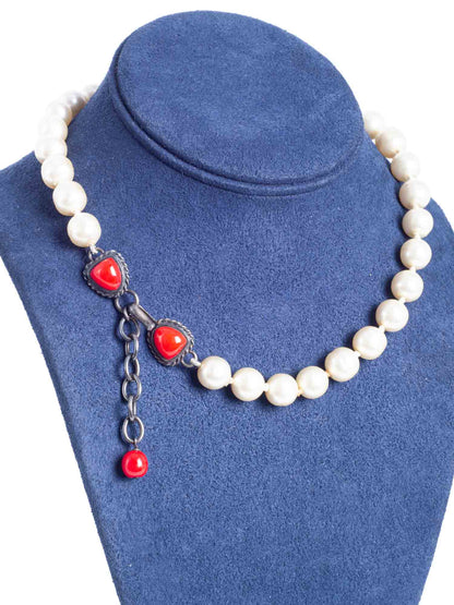 Chanel Vintage Pearl Necklace Silver Red