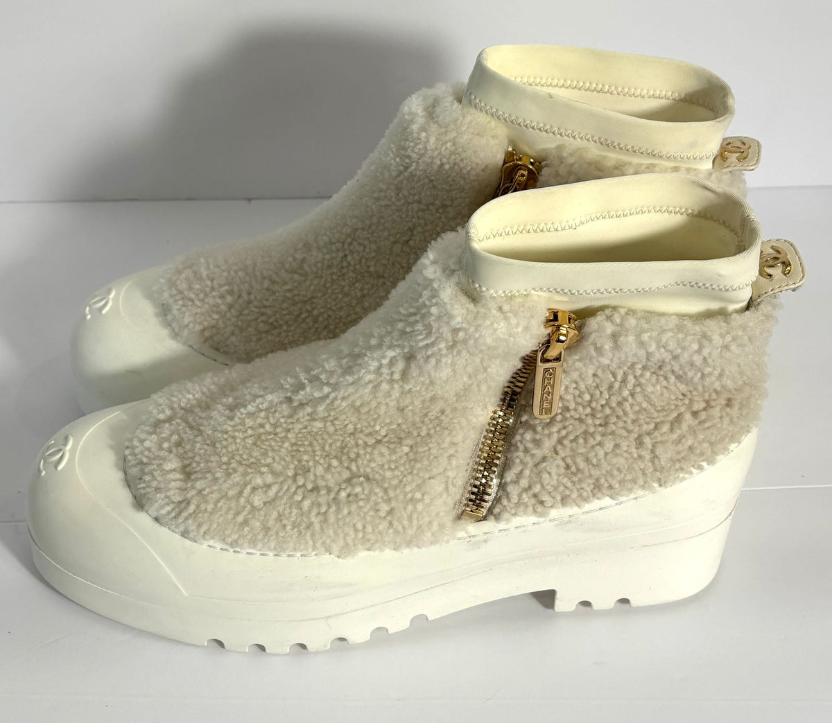 CHANEL CC SHEARLING BOOTS