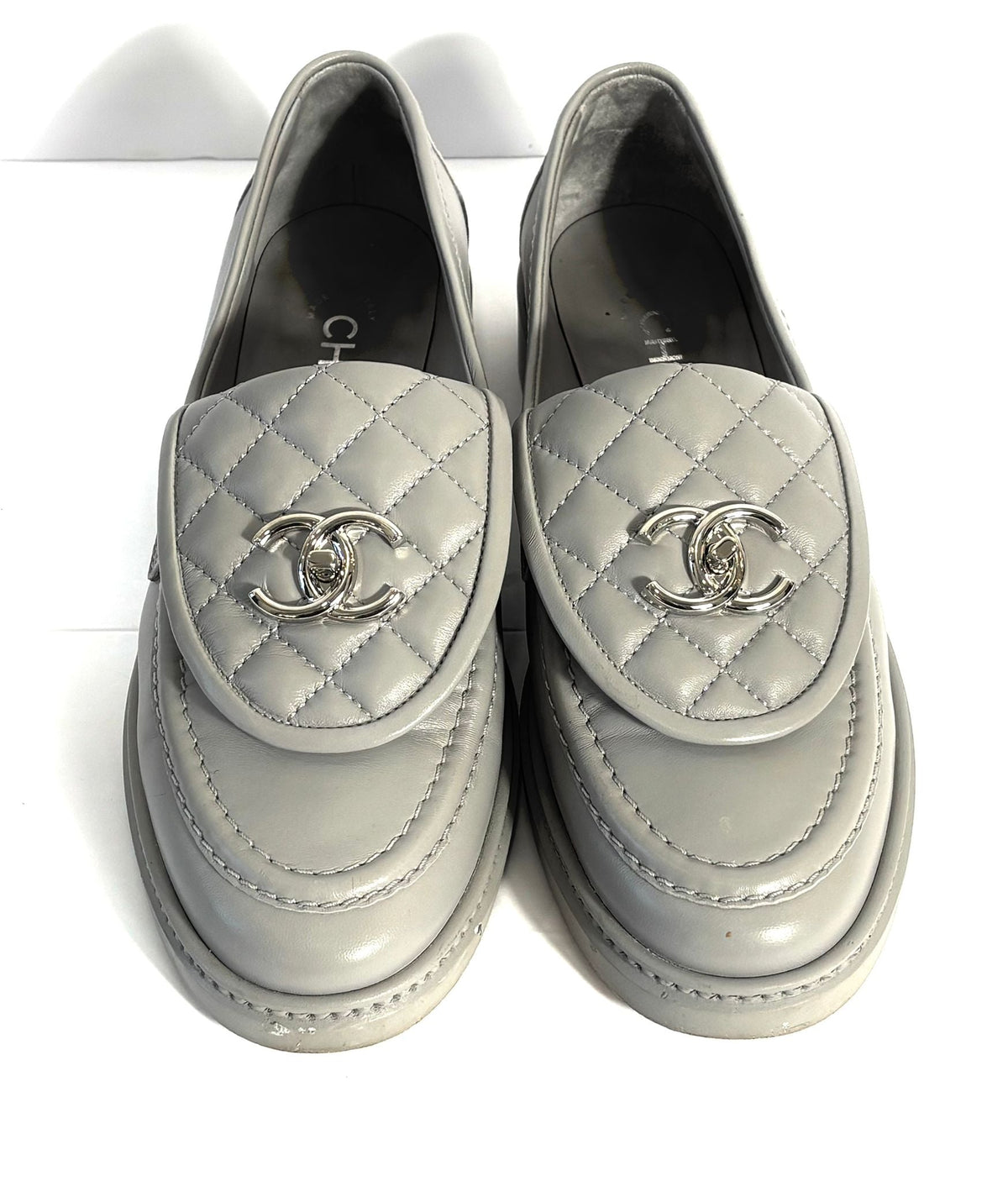 CHANEL INTERLOCKING CC LOAFERS