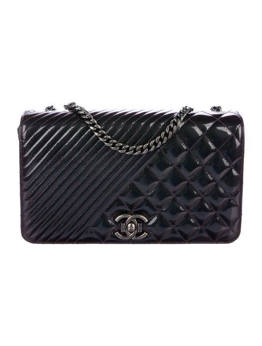 CHANEL MEDIUM FLAP BLACK LEATHER BAG