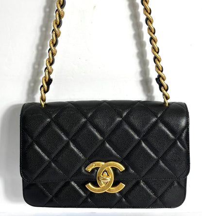 CHANEL SHINY CAVIAR QUILTED FLAP BAG