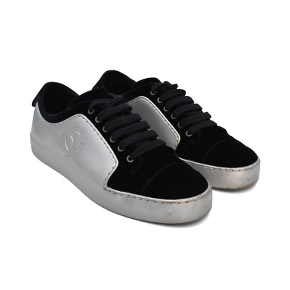 Chanel '2017 CC Logo' Sneakers - Women's 38