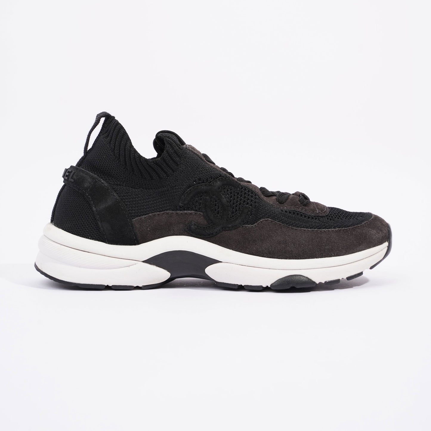 Chanel CC Logo Knit Sneaker Black   White Suede EU 37.5 UK 4.5